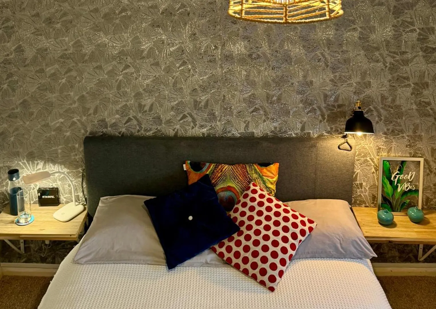 Private Room In A Stylish Flat London